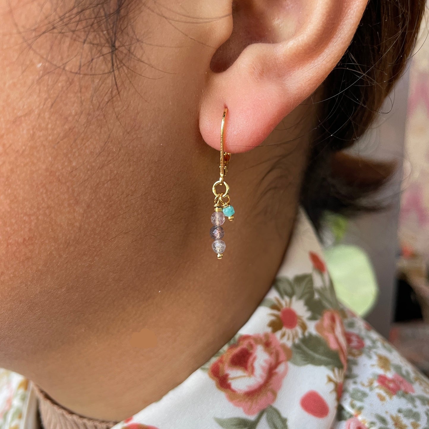Nona oorbellen met semi-precious stones