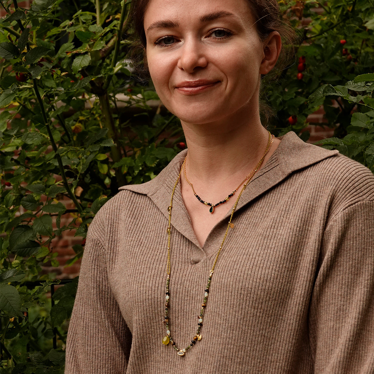Nona ketting met semi-precious stones en kleine charms