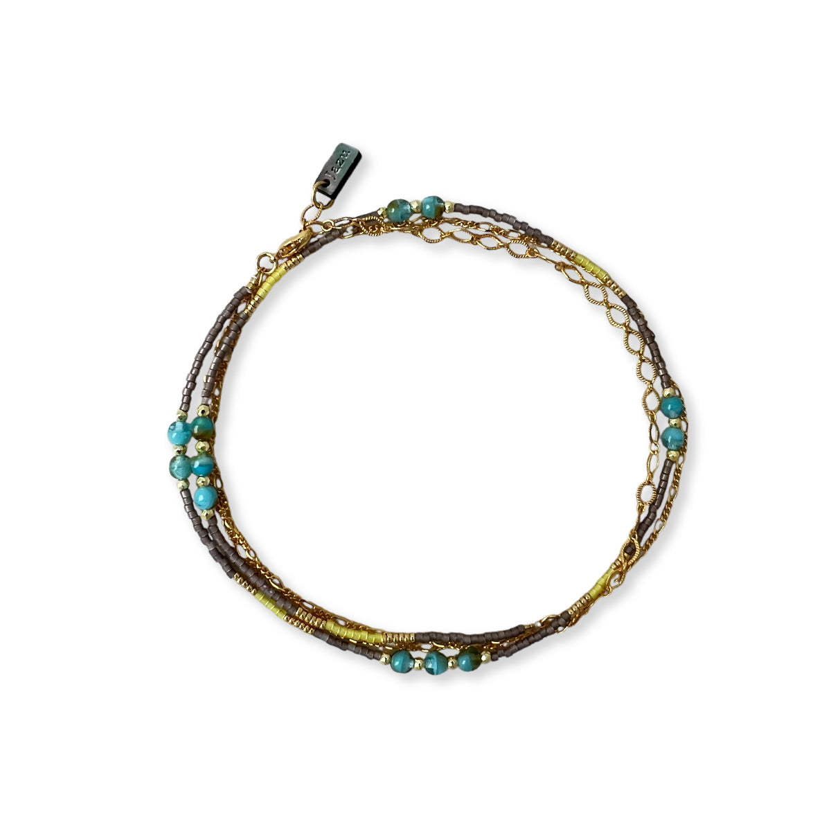 Armbandje of ketting met kleine kraaltje en half edelsteentjes